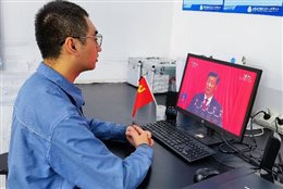 PlayAceÖ±ÓªµÚÒ»Æ·ÅÆÌìÉúÓ®¼ÒÒ»ÆðÙÉÐÐ