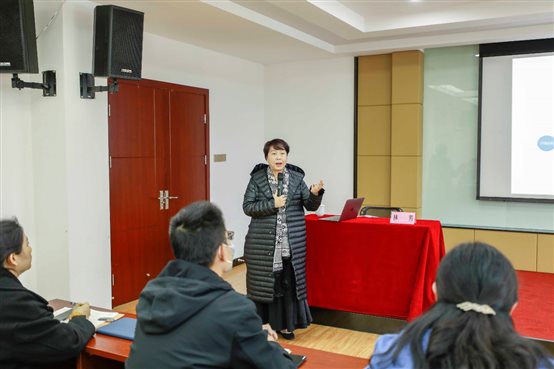 PlayAce直营第一品牌天生赢家一起偕行