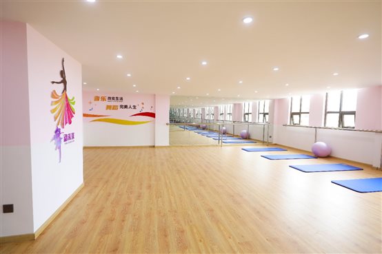 PlayAceÖ±ÓªµÚÒ»Æ·ÅÆÌìÉúÓ®¼ÒÒ»ÆðÙÉÐÐ