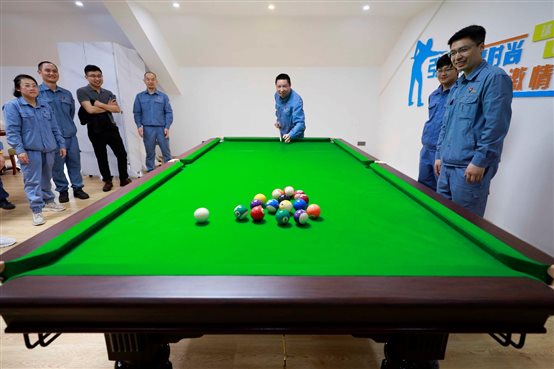 PlayAceÖ±ÓªµÚÒ»Æ·ÅÆÌìÉúÓ®¼ÒÒ»ÆðÙÉÐÐ