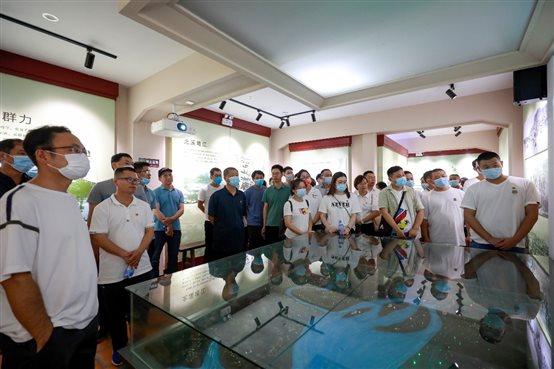 PlayAceÖ±ÓªµÚÒ»Æ·ÅÆÌìÉúÓ®¼ÒÒ»ÆðÙÉÐÐ