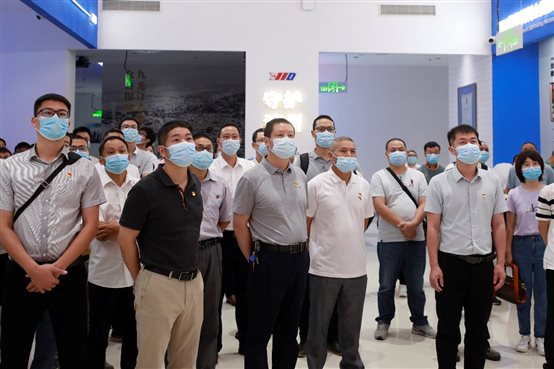 PlayAceÖ±ÓªµÚÒ»Æ·ÅÆÌìÉúÓ®¼ÒÒ»ÆðÙÉÐÐ