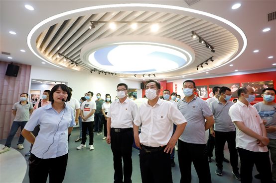 PlayAceÖ±ÓªµÚÒ»Æ·ÅÆÌìÉúÓ®¼ÒÒ»ÆðÙÉÐÐ