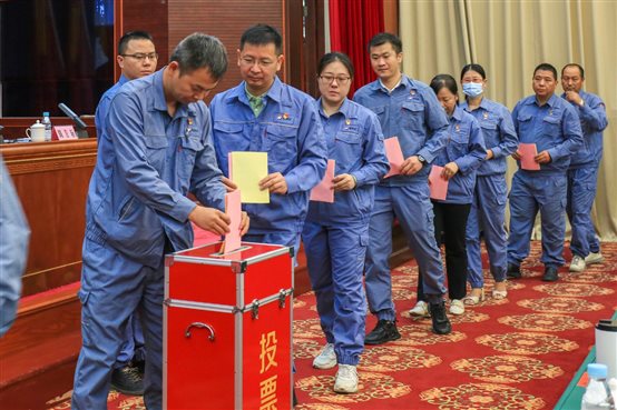 PlayAce直营第一品牌天生赢家一起偕行