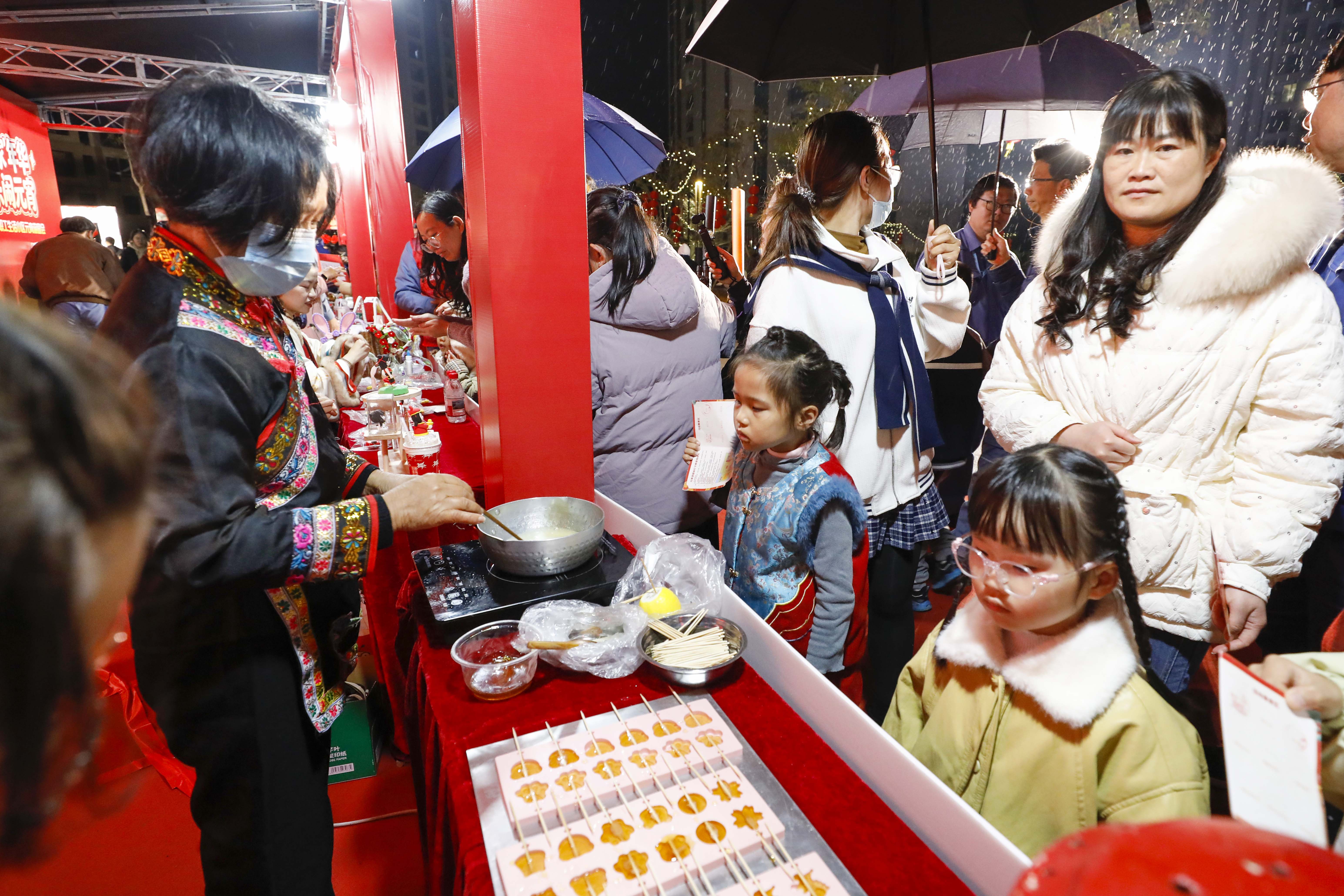 PlayAceÖ±ÓªµÚÒ»Æ·ÅÆÌìÉúÓ®¼ÒÒ»ÆðÙÉÐÐ